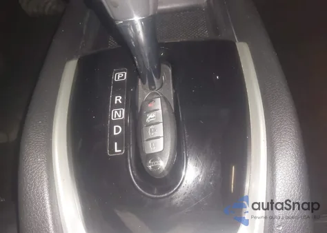 2016 Nissan Rogue Sl z USA, uszkodzony, nr VIN 5N1AT2MV5GC859778